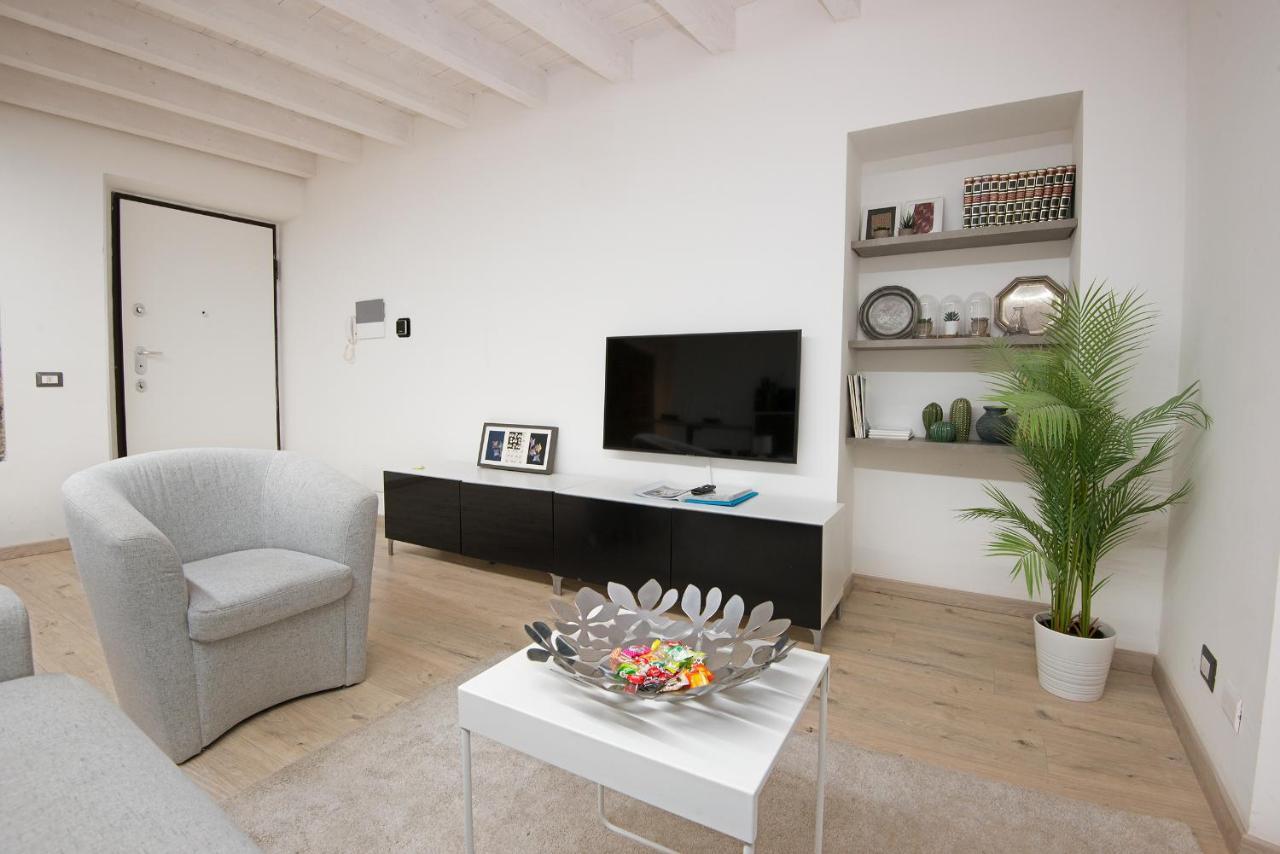 Larius Apartment 코모 외부 사진